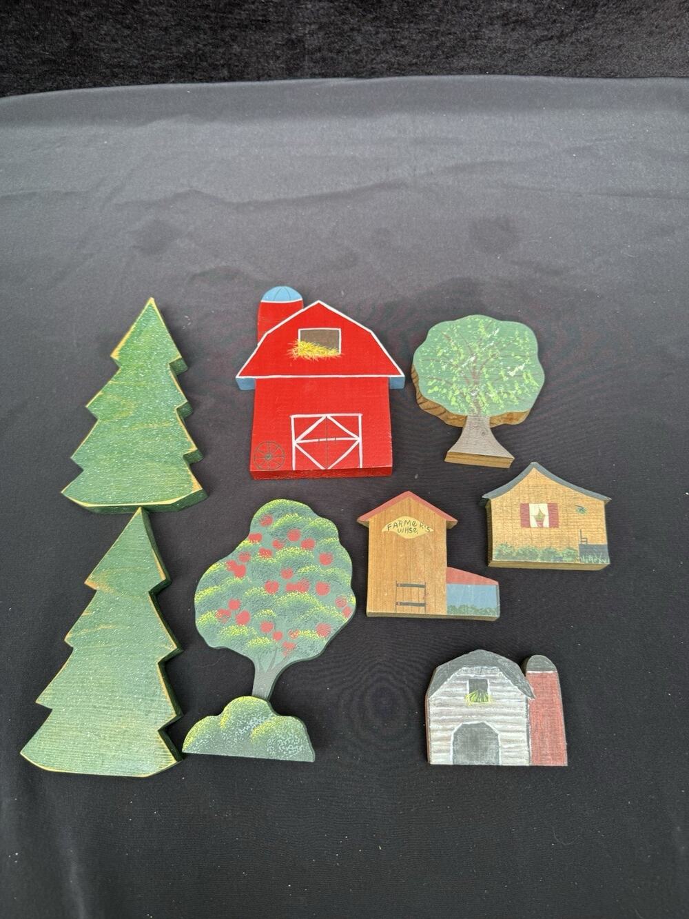 Wood Shelf Sitters Farm Collectibles Lot of Buildings Barn House & Trees